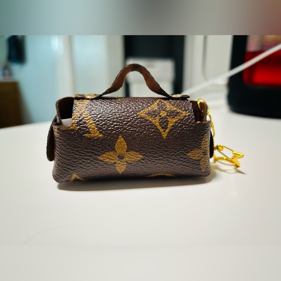 Louis Vuitton Upcycled Mini Bag - Picture 5 of 8